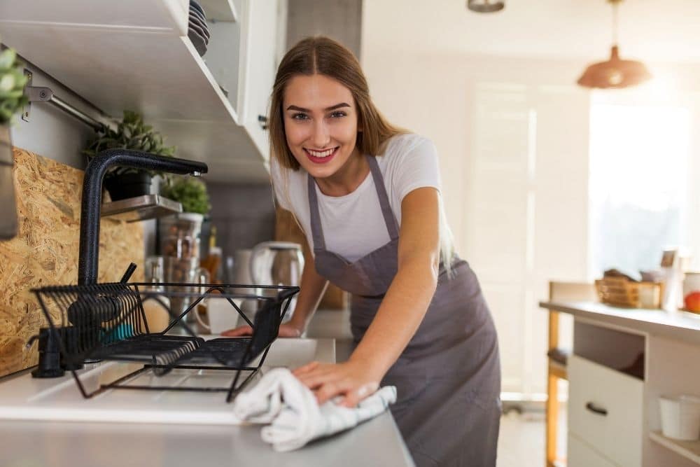 How to organize a small kitchen?