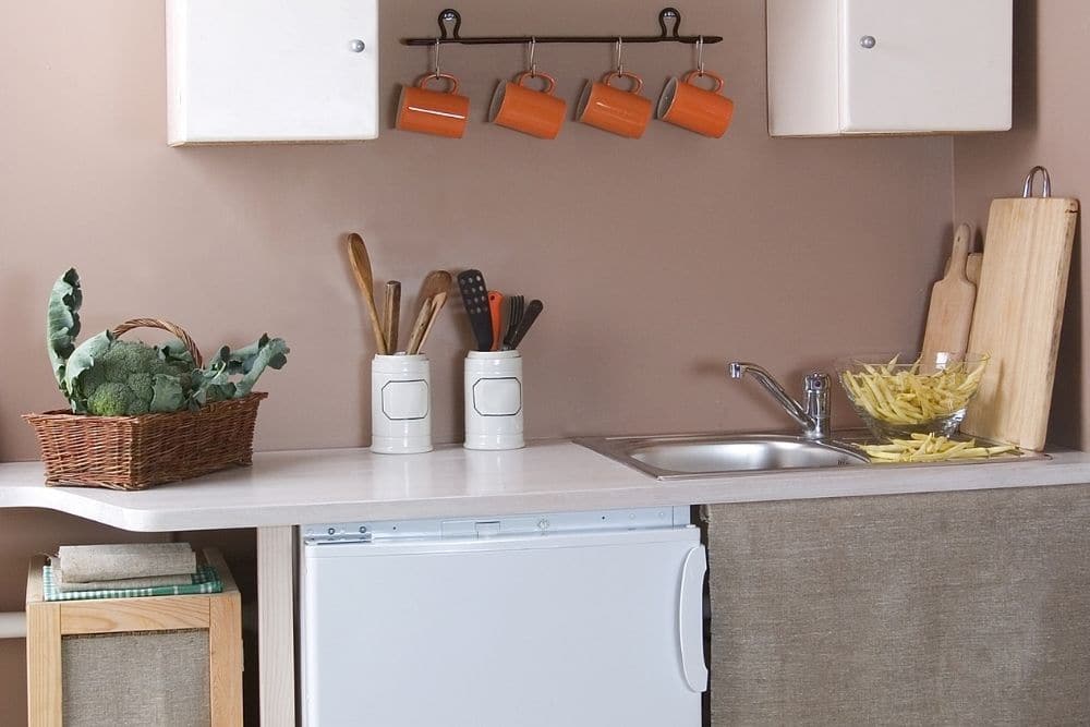 small home efficent kitchen design