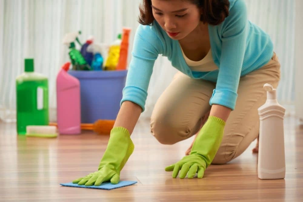 Cleaning Laminate Floors00 Bellos Cleaning 