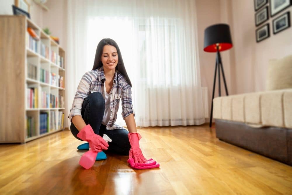 cleaning laminate floors1 - Bello's Cleaning