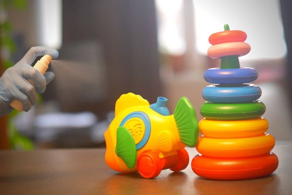 tips for disinfecting children's toys - Bello's Cleaning