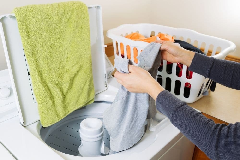 doing the laundry1 - Bello's Cleaning