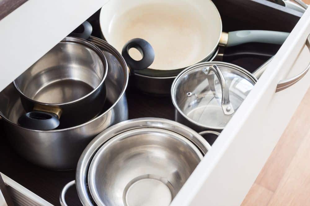 Space Saving Pots And Pans To Declutter Your Kitchen