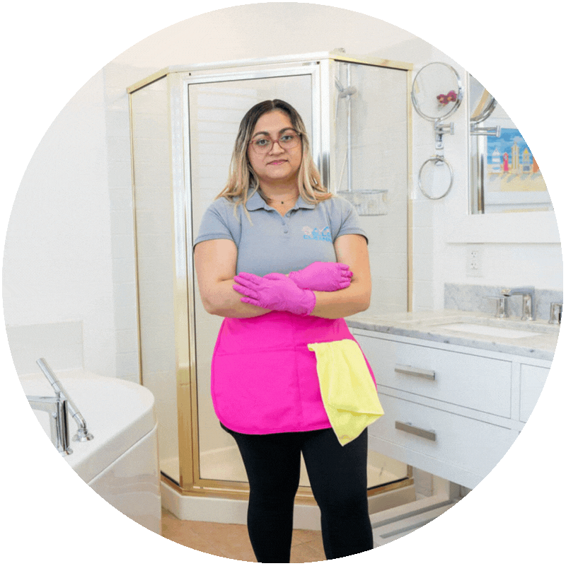 technician-house-cleaning-bellos cleaning - Pasadena MD.