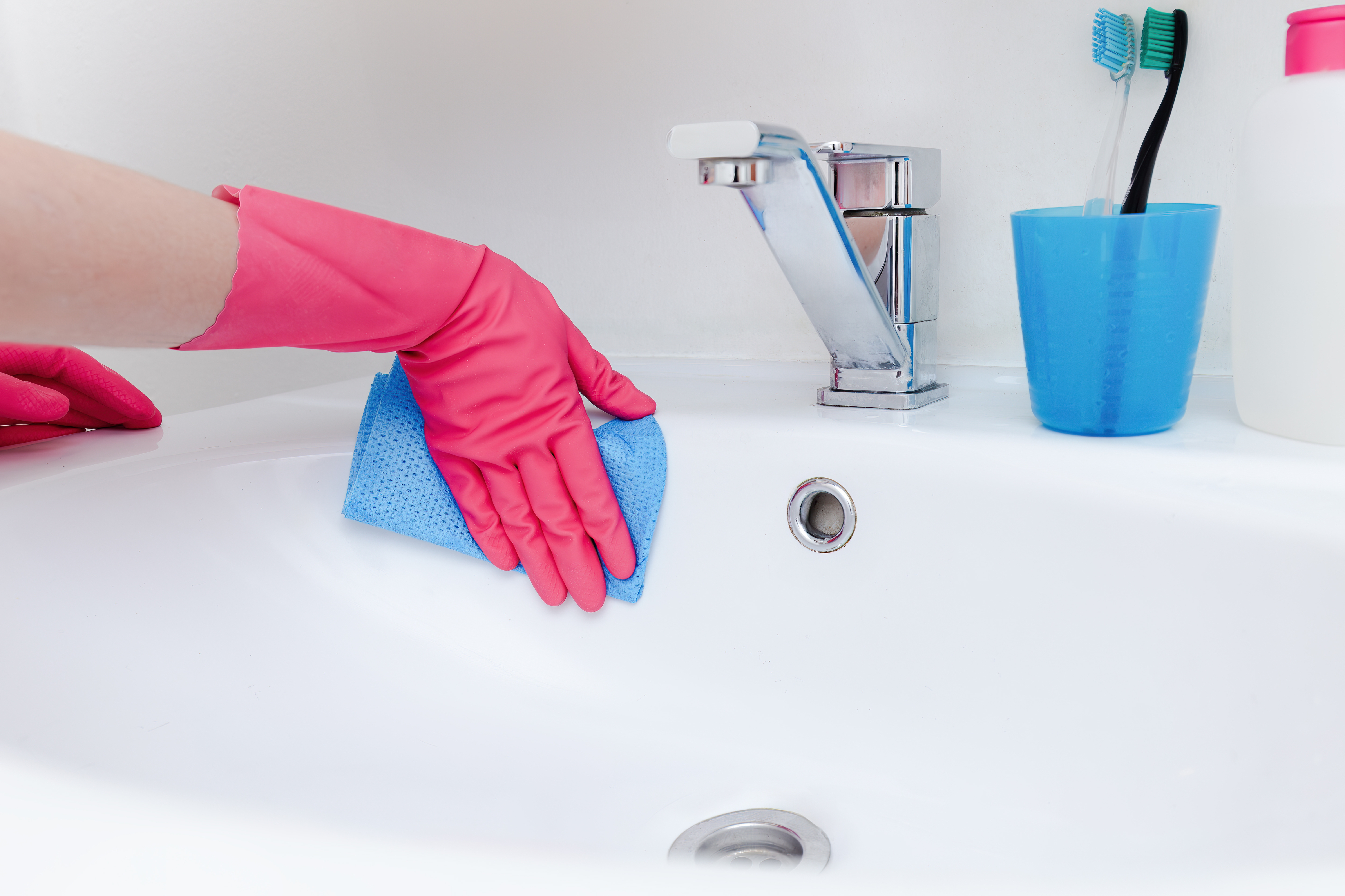 attention to detail during peace of mind home cleaning in Bethesda