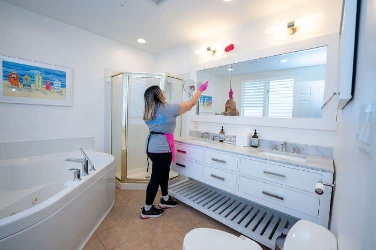 Bathroom included in a maintenance cleaning service in Maryland