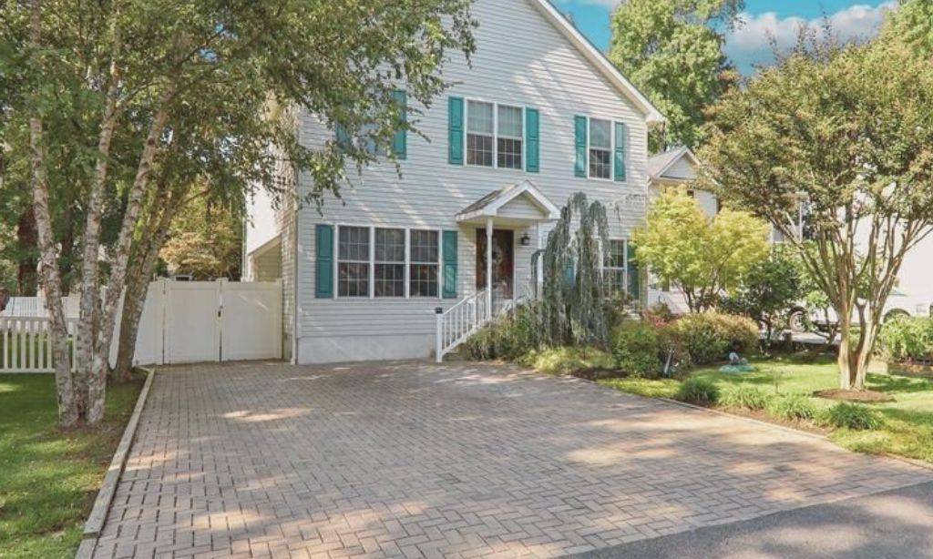 Homes in Edgewater MD