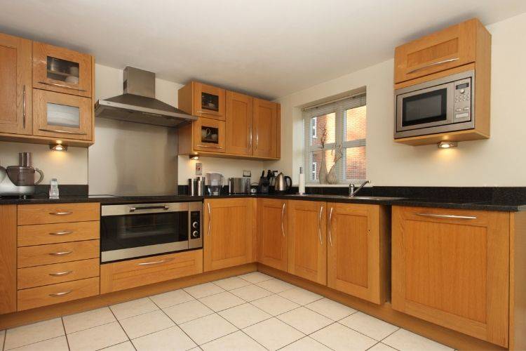 Clear kitchen surfaces that help professional cleaning results last longer